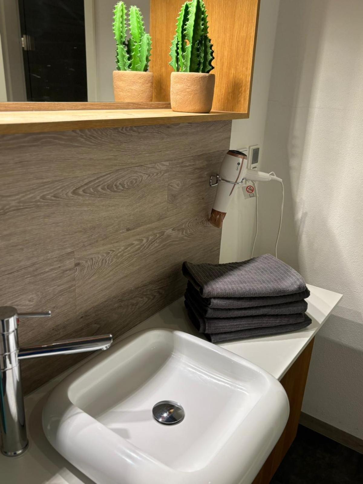 Exklusive Ferienwohnung Im Zentrum Von Plauen Esterno foto